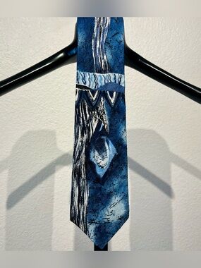 Vintage Polifroni Milano Blue Abstract Pattern 100% Italian Silk Tie